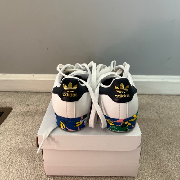 Adidas Superstar Shelltoe - Picture 2 of 5